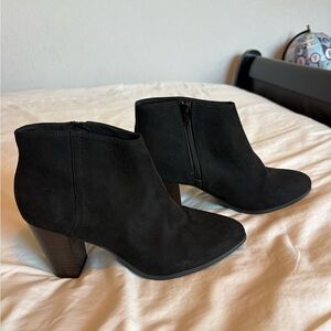 Old Navy Black Ankle Booties